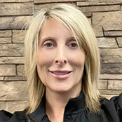 Portrait photo of Mindy